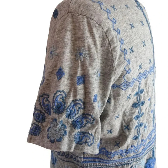 Johnny Was Nico Patchwork Embroidered Floral Cotton Tee Gray Size M Butterfly - Picture 6 of 12